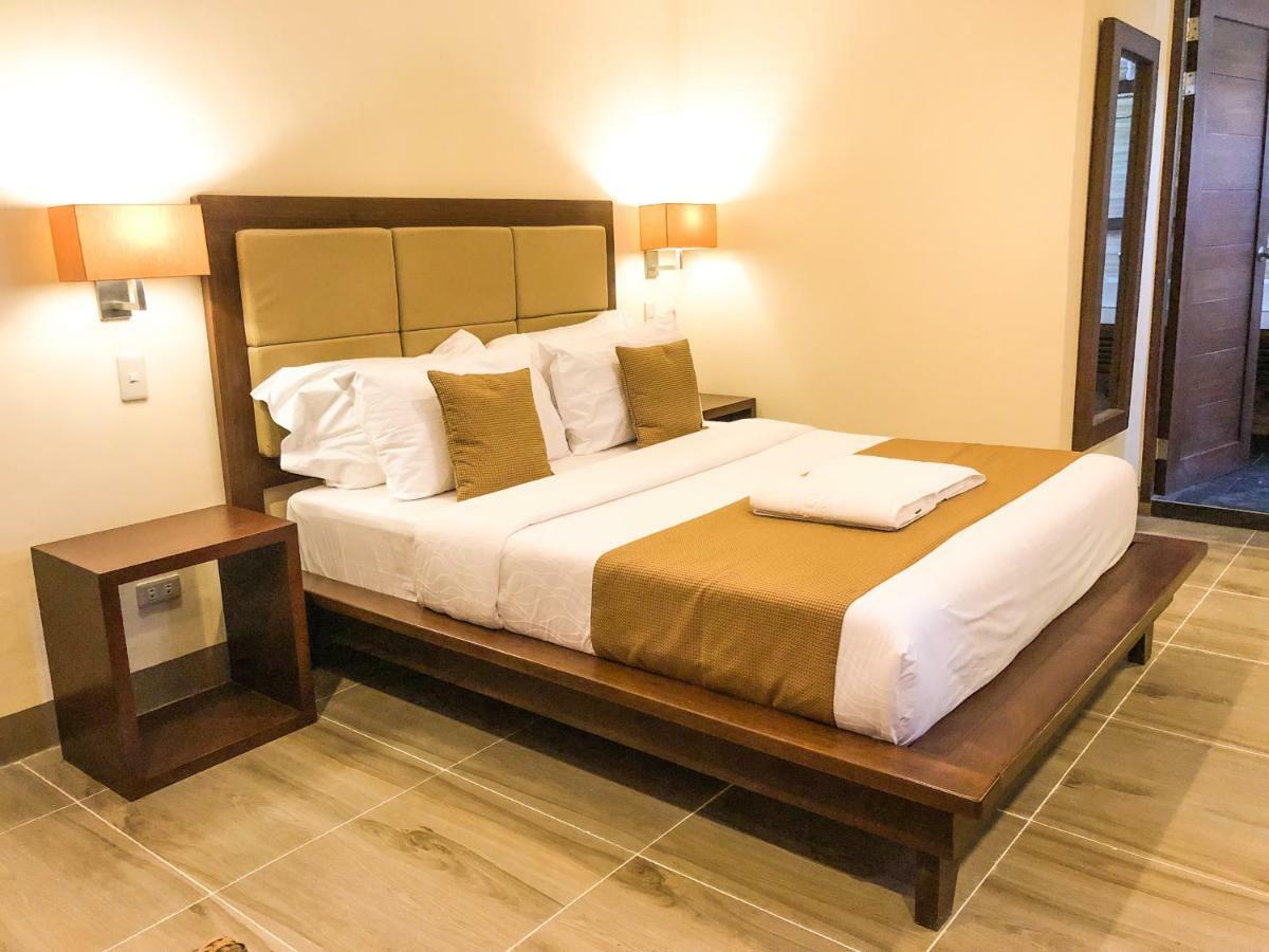 Hotel The Piccolo Of Boracay Balabag (Boracay)